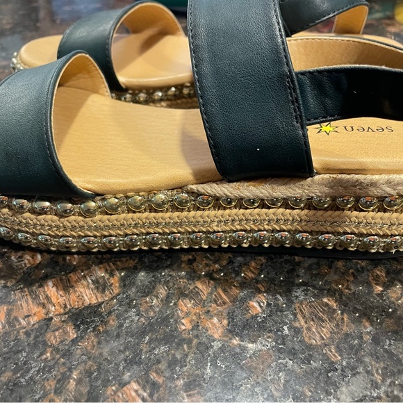 New Seven Dials Blueish Green Leather Straps with Beaded Platform 6 Never Worn - Picture 5 of 6